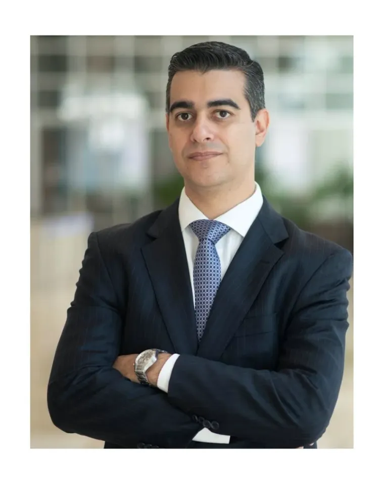 Dr. Marco Aurélio Guidugli, cirurgião plástico